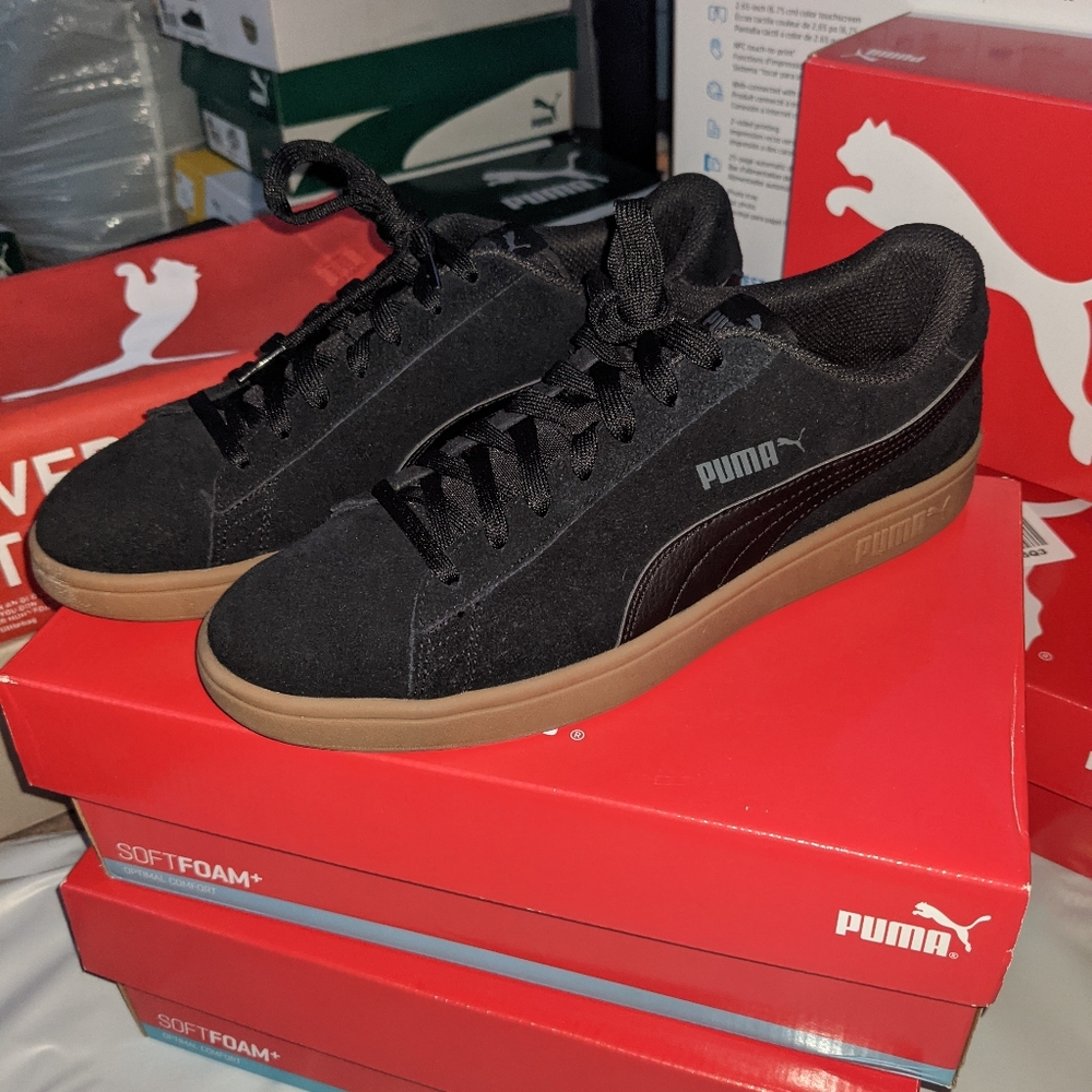 Puma smash v2 size 9.5 US